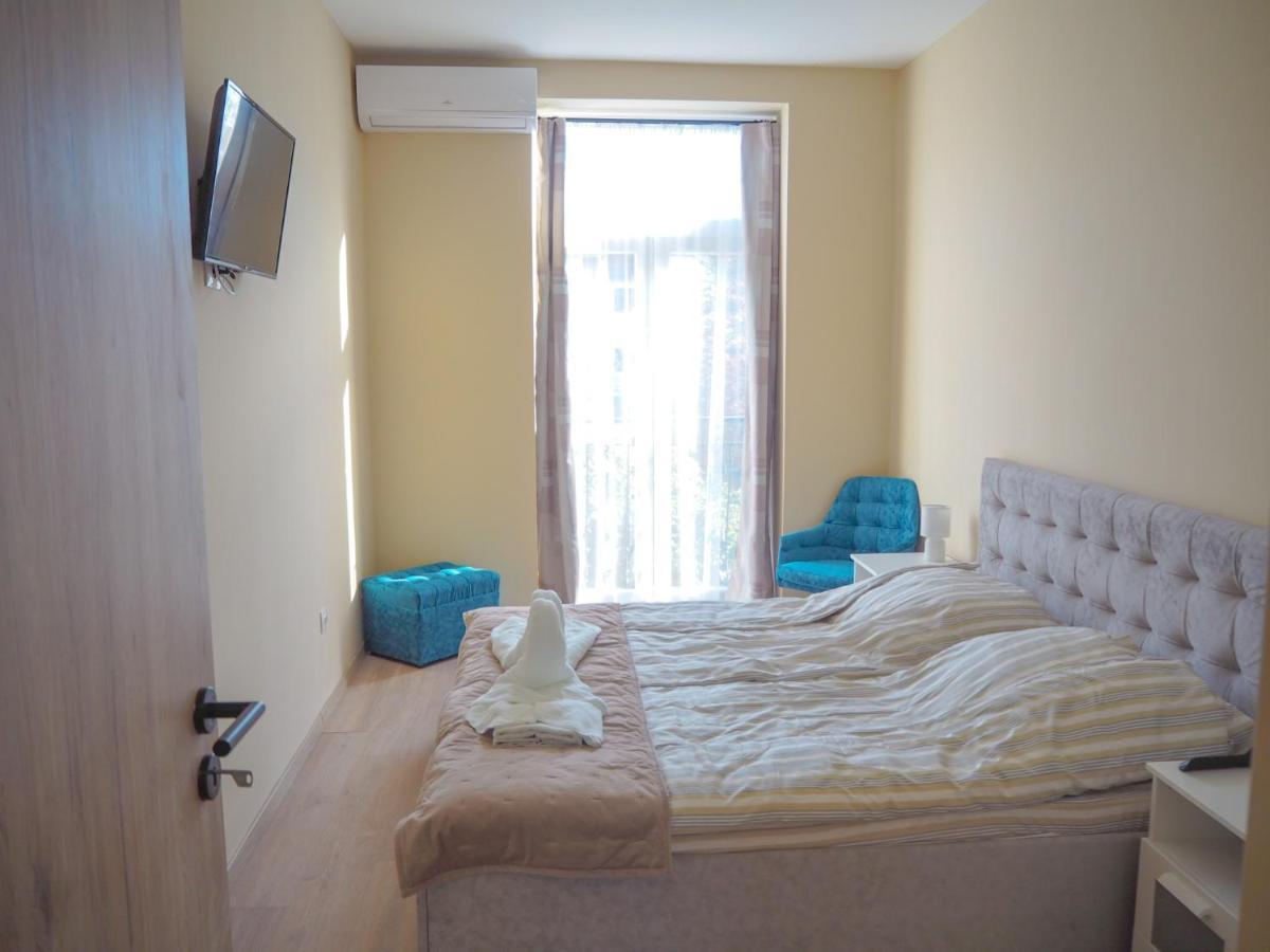 Holiday Apartmanház Harkány Exterior foto